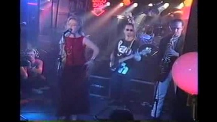 Angeline Ball -the Commitments- Can t stand the rain