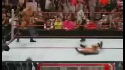 Batista vs Randy orton (batista пребива Randy Orton и Legacy) 14/05/09