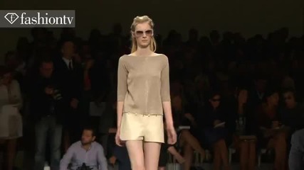 Max Mara Runway Show - Milan Fashion Week Spring 2012 Mfw