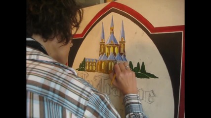 Абв Краси рисува по колите на монашеската бира Ла Трап трапис
