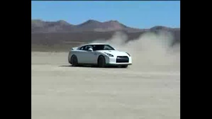 Nissan Gt - R Road Trip