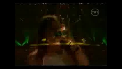 Avril - I Don`t Give A Damn {live}