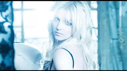 Britney Spears to Japan