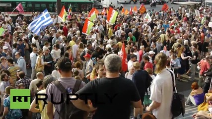 France: THOUSANDS of pro-Syriza, anti-austerity protesters march in Paris
