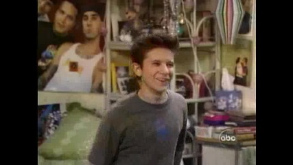 8 Simple Rules - 1x02 - Wall Of Shame