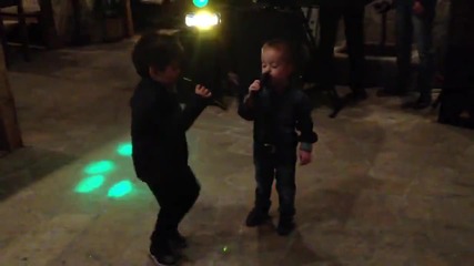Синът на Галена Стефчо пее на живо световния на P S Y - Gangnam style