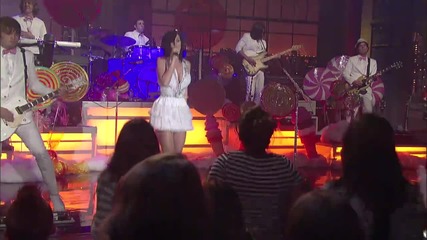 Katy Perry - Waking Up In Vegas ( David Letterman Live ) 