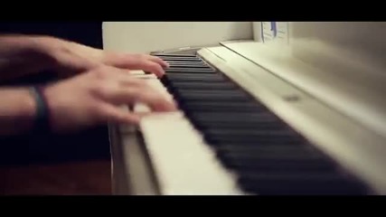 'beauty And A Beat' -justin Bieber (alex Goot, Kurt Schneider,and Chrissy Costanza Cover) my favorit
