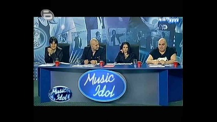 Music Idol 3 - Кастинга В Пловдив - Учителка Пее Трагично