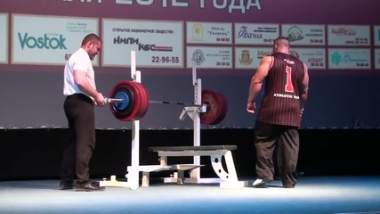 Alexey Lesukov presses 200kg for reps