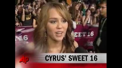 Showbiz Minute Miley Cyrus