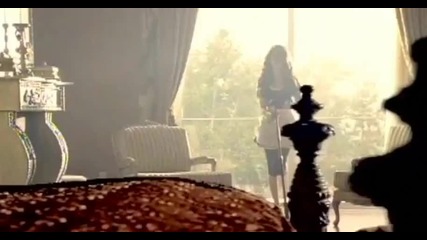 Selena Gomez - Tell Me Something I Don't Know