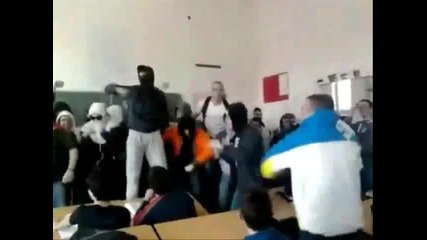 Така се кара един учебен час :d :d :d