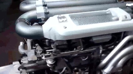 16 цилиндровия двигател на Bugatty Veyron