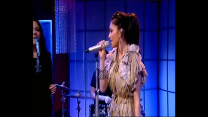 Nicole Scherzinger - Don't Hold Your Breath(live)