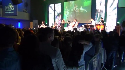 Ceca Raznatovic - Zaboravi Uzivo