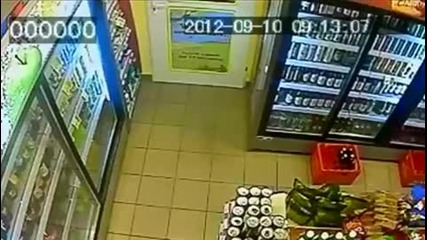 монахиня краде