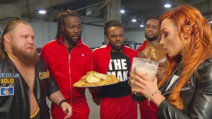 Becky Lynch downs Heavy Machinery's epic protein shake: SmackDown LIVE, Jan. 15, 2019