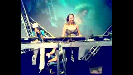 Dj Lady Dana @ Global Gathering Scena Hardstyle