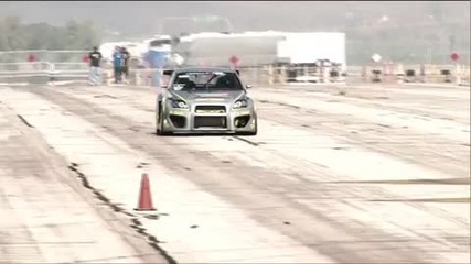 Nissan Gt - R vs. Scion tc Drift Cars 