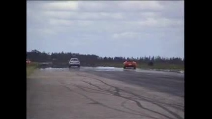 dhb.audi.rs4-vs-ferrari