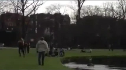 Пияна мацка направо се изгаври с пича!смях!