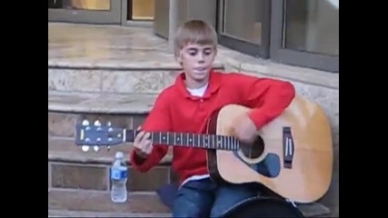 Младия Justin Bieber страхотно изпълнение ( Refine Me ) & ( I'll Be ) * Never Say Never *