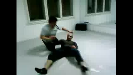 Borba Mejdu Pencho  I Stoian .mp4
