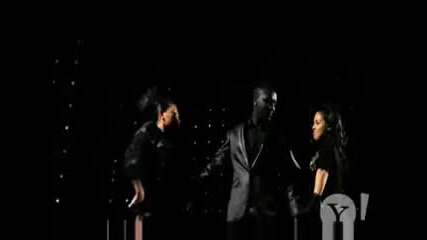 Akon - Beautiful