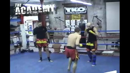 foot jab - leg sweep 