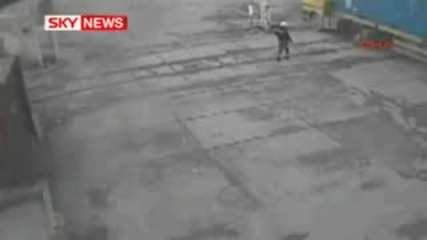 мъж оцелява по чудо ...или не