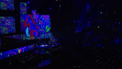 Coldplay - Paradise ( The 54th Annual Grammy Awards 2012 )