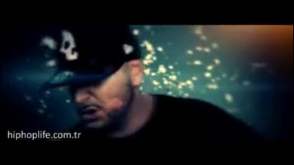 Kool Savas feat.ceza, S A S, Curse, Greis, Havoc, Kaz Money, Azad & Moe Mitchell Futurama United N 