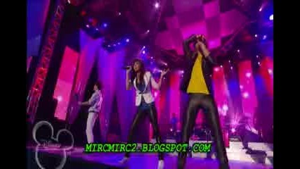 demi lovato feat jonas brothers - this is me - live disney channel games 2008 