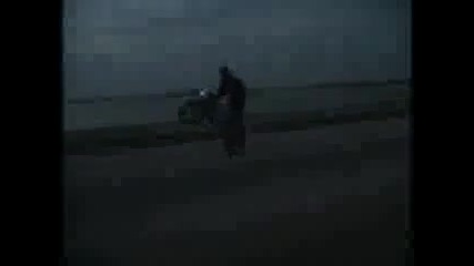 Street Bike Stunts (улични стънтове с мотори) 