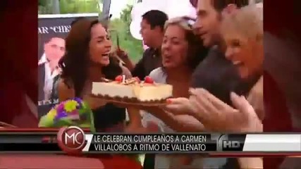 Carmen Villalobos le celebran sorpresa de cumpleanos