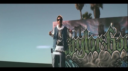 Wiz Khalifa - Roll Up [official Music Video]