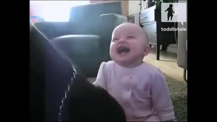 Заразяващ смях на бебета