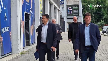 Наско Сираков пристигна за Общото събрание на Левски