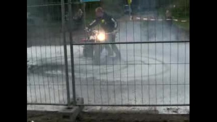 Драйфиране С Honda