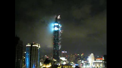 Невероятно Светлинно Шоу Една От Най - Високите Сгради в Света - Taipei 101