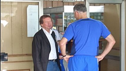 Динамо пристигна с два чартъра за мача с Литекс