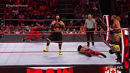 The New Day vs. Jinder Mahal & Veer – Tag Team Turmoil Match: Raw, Sept. 6, 2021