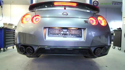 Nissan Gt-r с генерация от Akrapovic