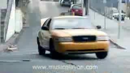 Avril Lavigne - What The Hell (2011) (musicplayon.com)