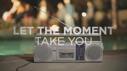 Selena Gomez & The Scene - Hit The Lights (lyric Video)