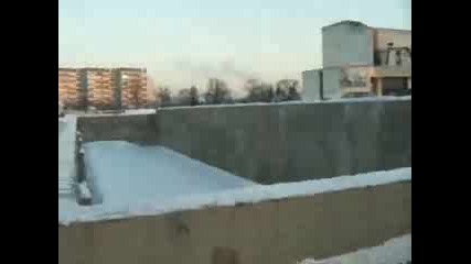 Двама много смешни идиоти