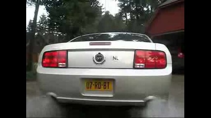 Ford Mustang Gt engine sound