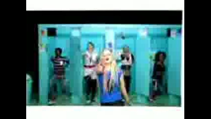 Avril Lavigne - Girlfriend 
