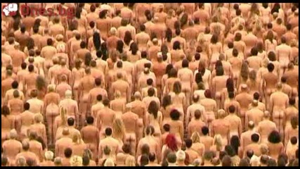 Хиляди останаха без дрехи в Сидни